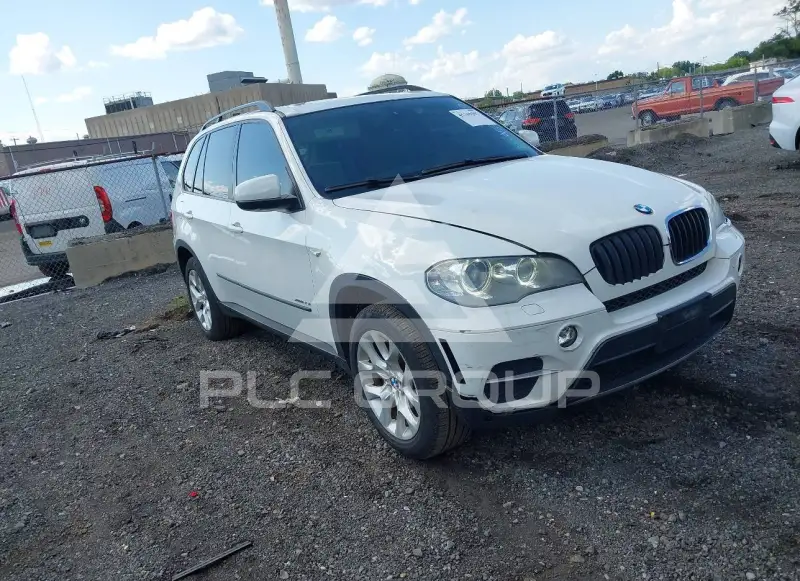 2013 BMW X5 фото