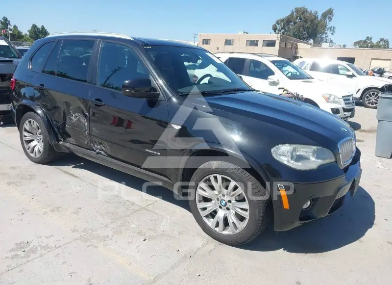 2013 BMW X5 фото