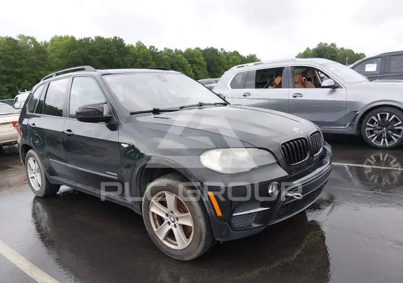 2013 BMW X5 фото