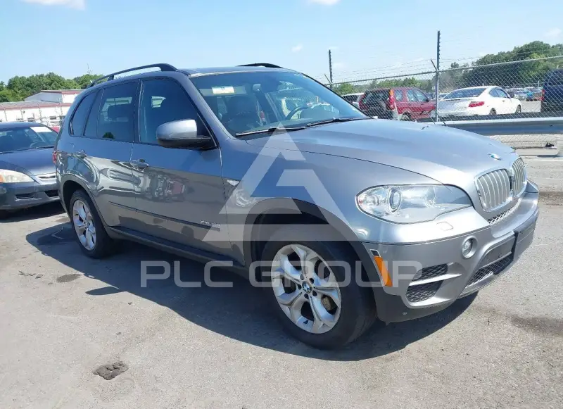 2013 BMW X5 фото