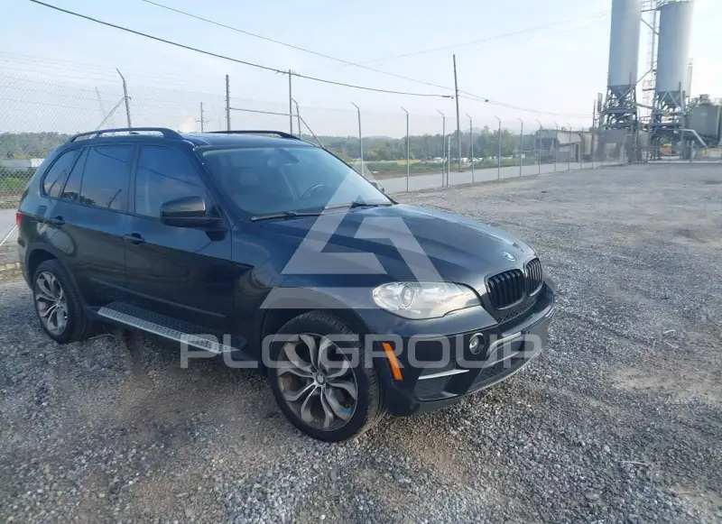 2013 BMW X5 фото