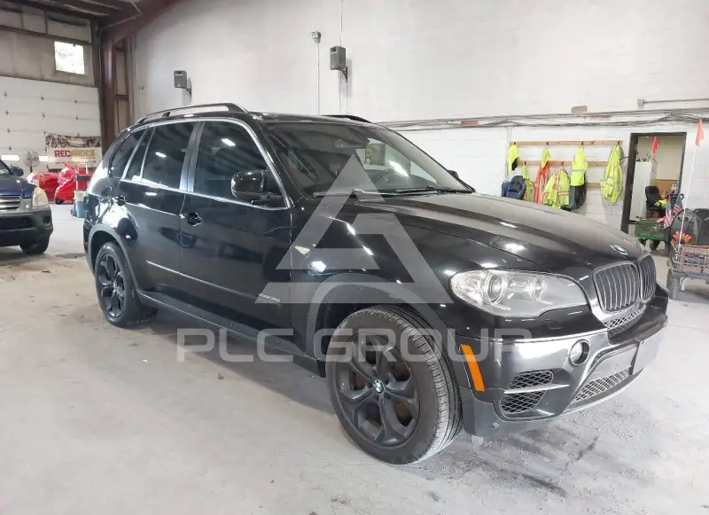 2013 BMW X5 фото