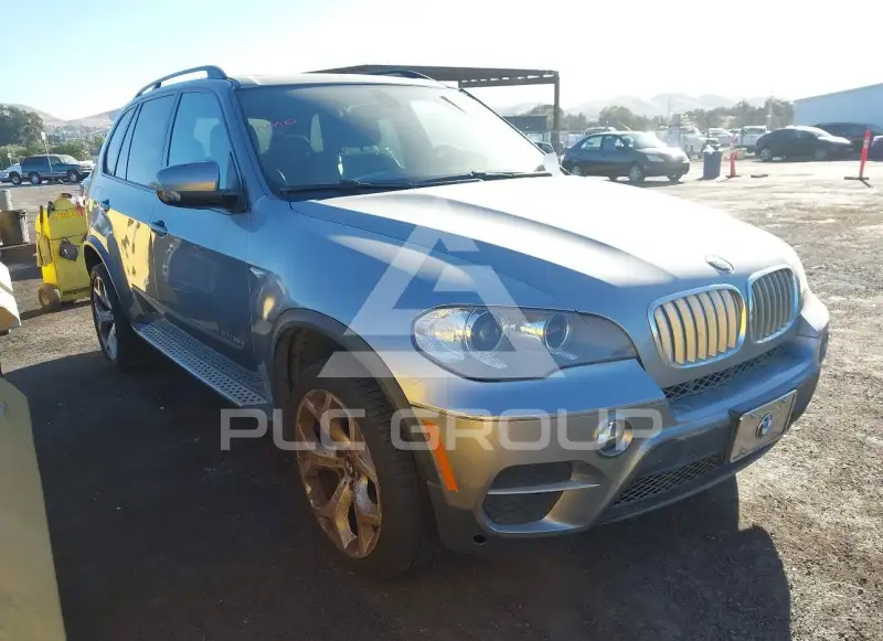 2013 BMW X5 фото
