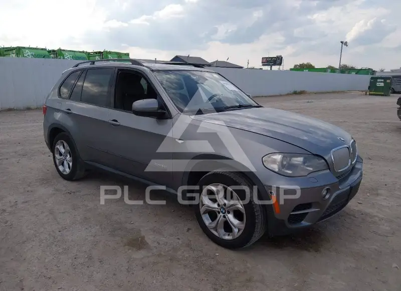 2013 BMW X5 фото