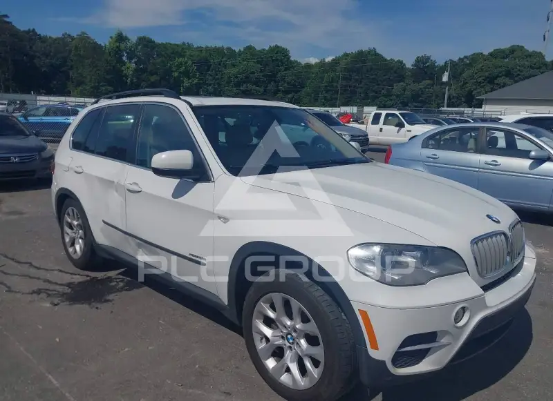 2013 BMW X5 фото