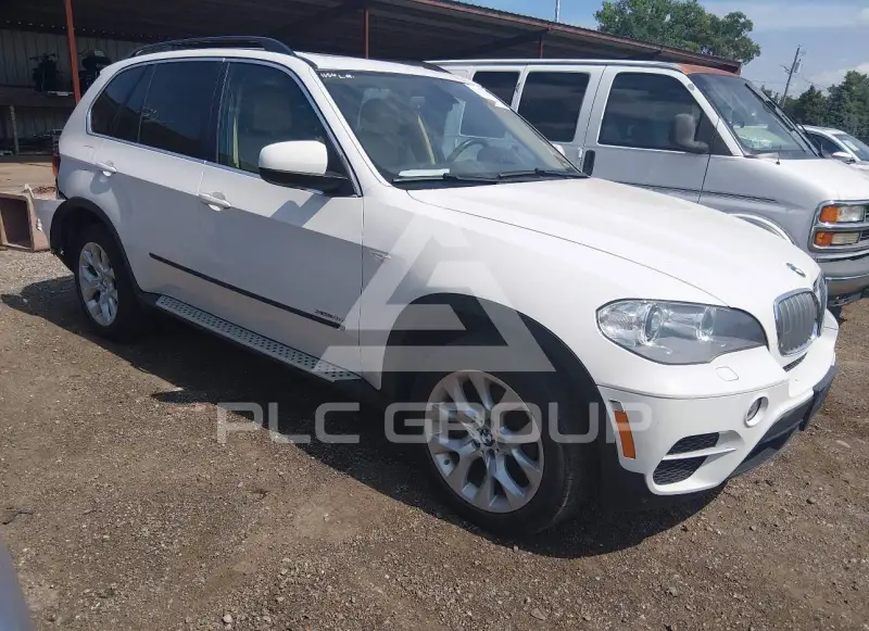 2013 BMW X5 фото