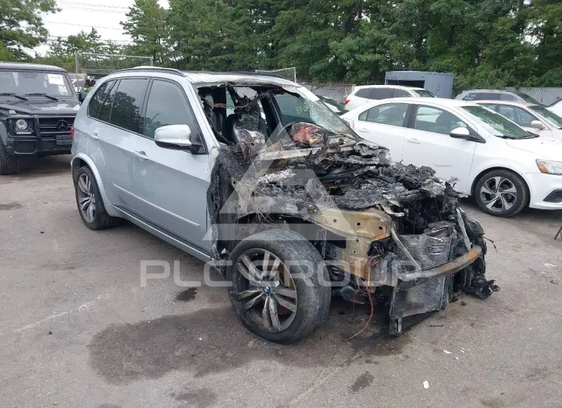 2013 BMW X5 фото