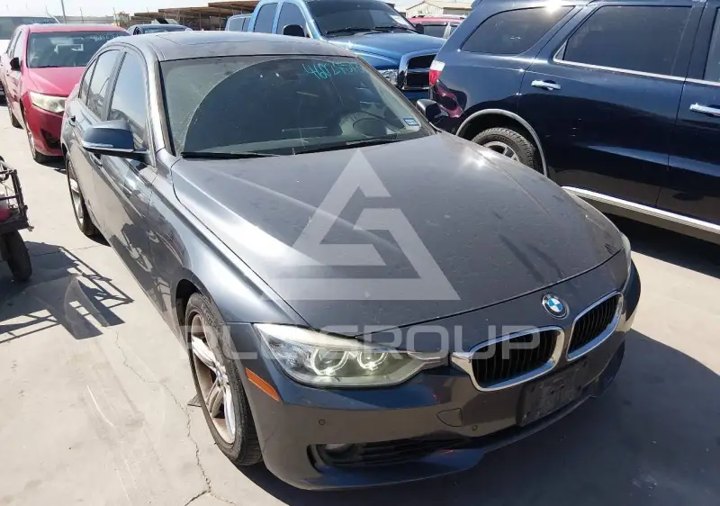 2013 BMW 328 photo
