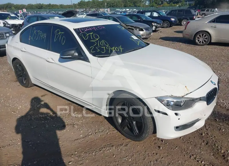2013 BMW 328 photo