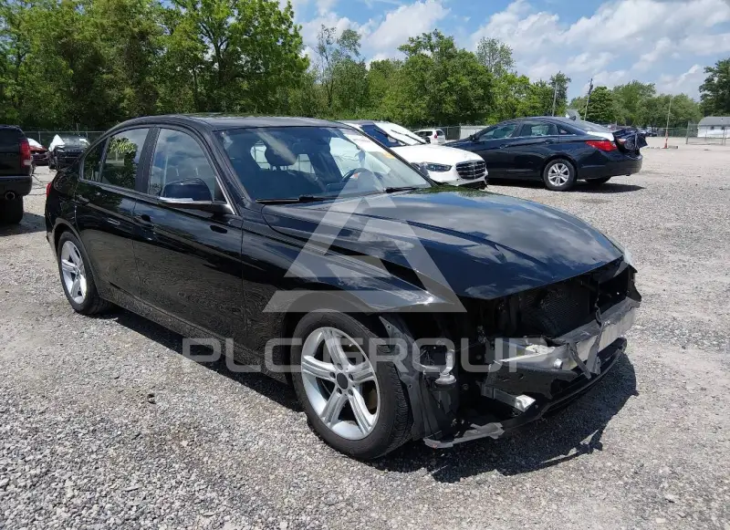 2013 BMW 320 photo