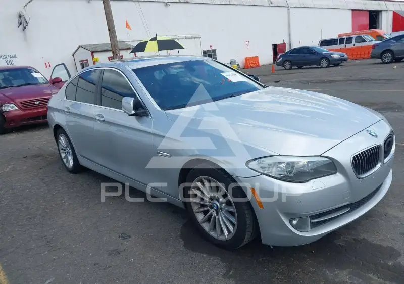 2013 BMW 535 фото