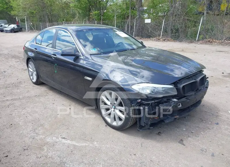 2013 BMW 535 photo