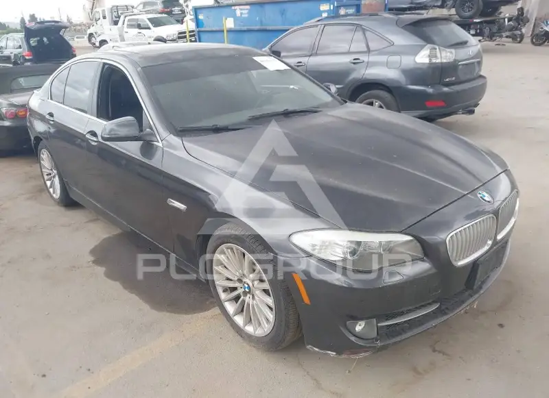 2013 BMW 535 фото