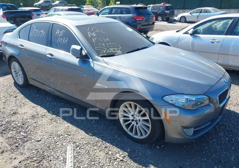 2013 BMW 535 фото