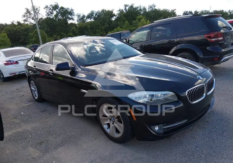 2013 BMW 528 фото