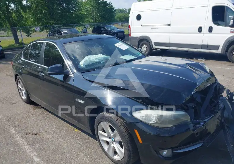 2013 BMW 528 фото