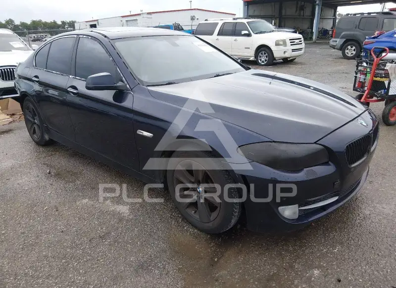 2013 BMW 528 photo