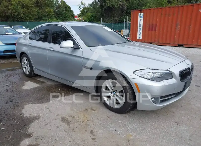 2013 BMW 528 фото