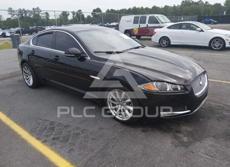 2013 Jaguar XF фото