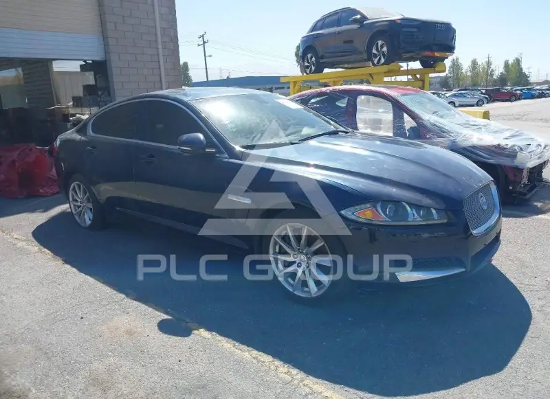 2013 Jaguar XF photo