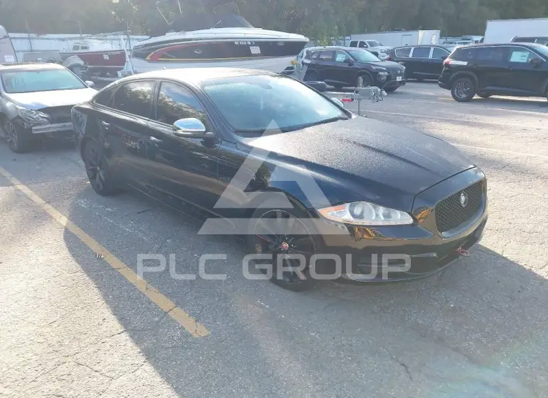 2013 Jaguar XJ photo