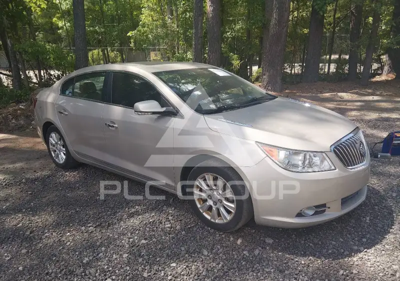 2013 Buick LACROSSE photo