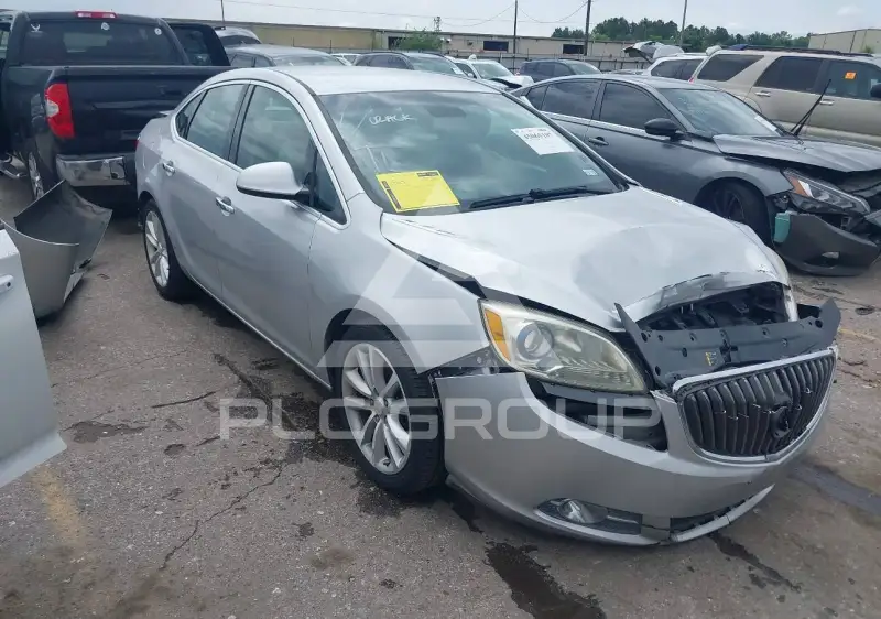 2013 Buick VERANO photo