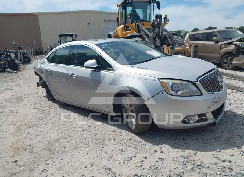 2013 Buick VERANO photo
