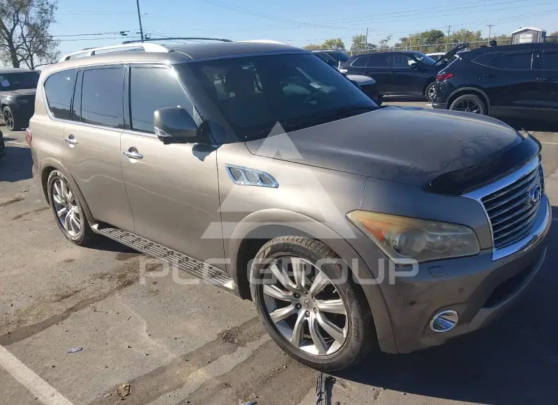 2013 Infinity QX56 фото