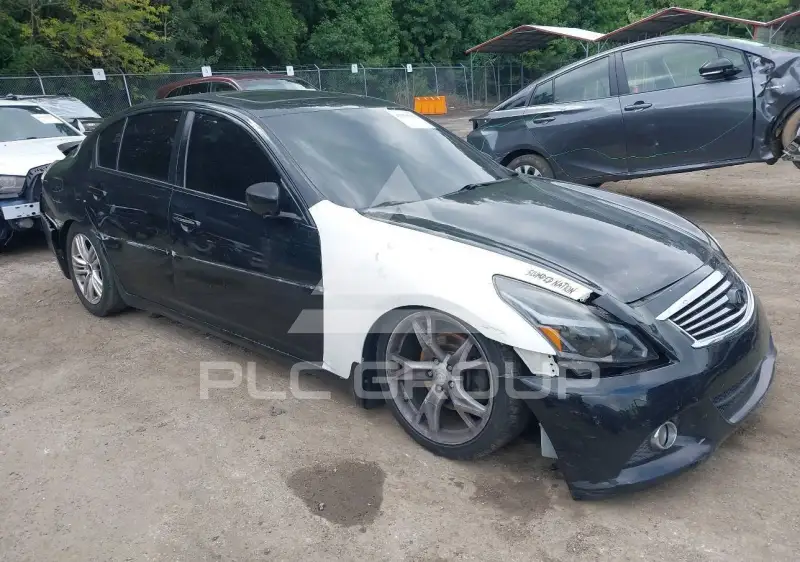 2013 Infinity G37 photo