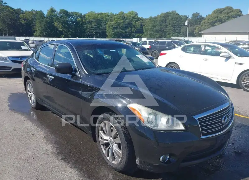2013 Infinity M37 photo