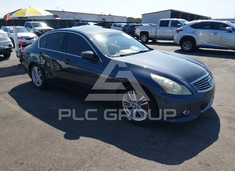 2013 Infinity G37 photo