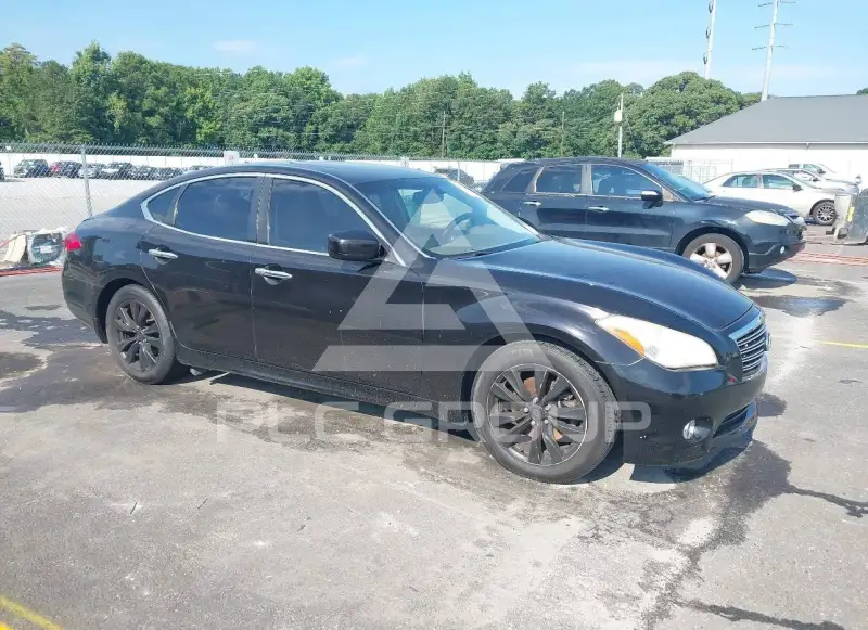 2013 Infinity M37 photo