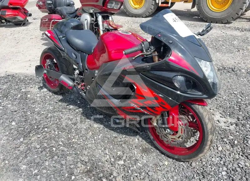 2013 Suzuki GSX1300 фото