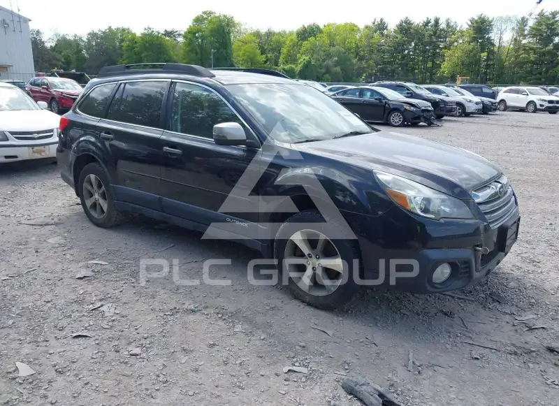 2013 Subaru Outback photo