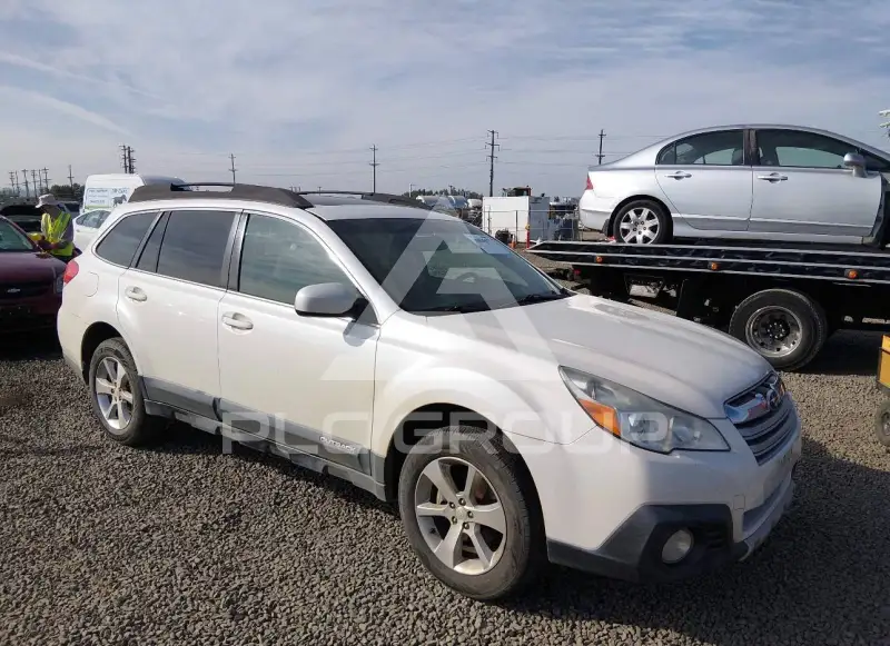 2013 Subaru Outback photo