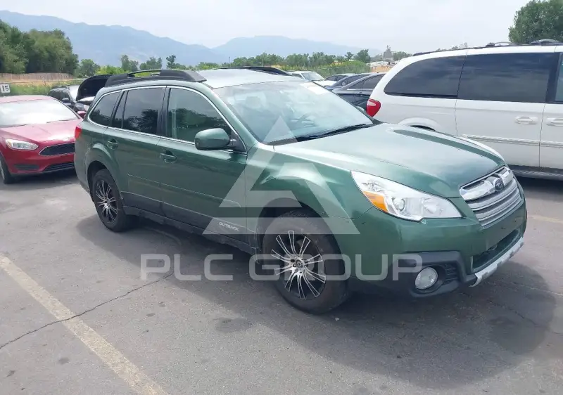 2013 Subaru Outback photo