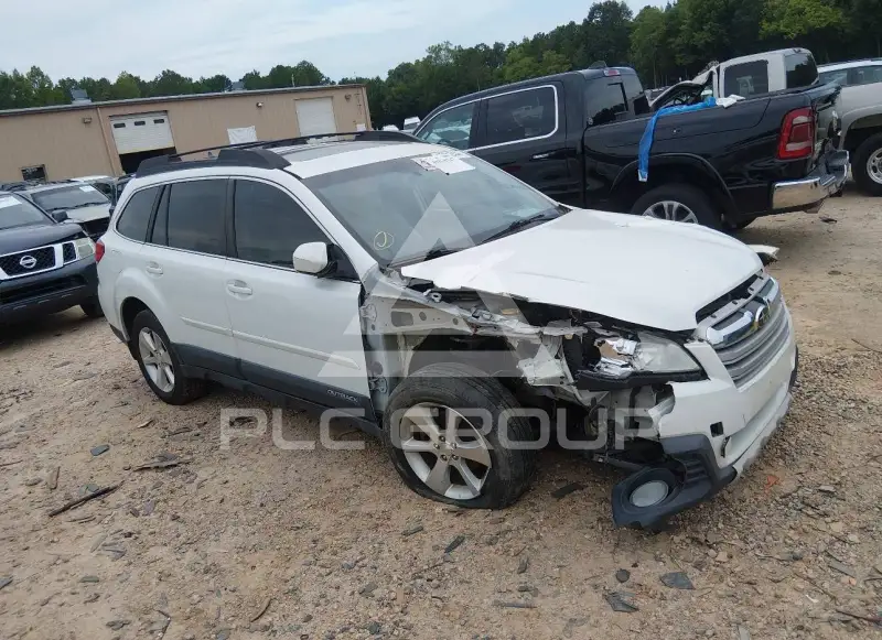 2013 Subaru Outback photo