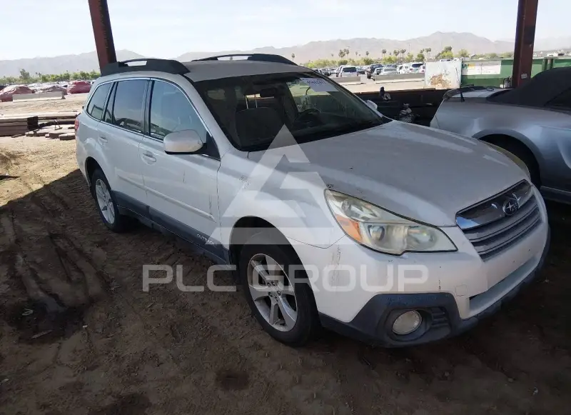 2013 Subaru Outback photo