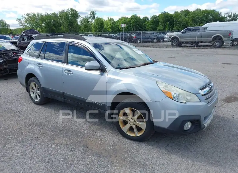 2013 Subaru Outback photo