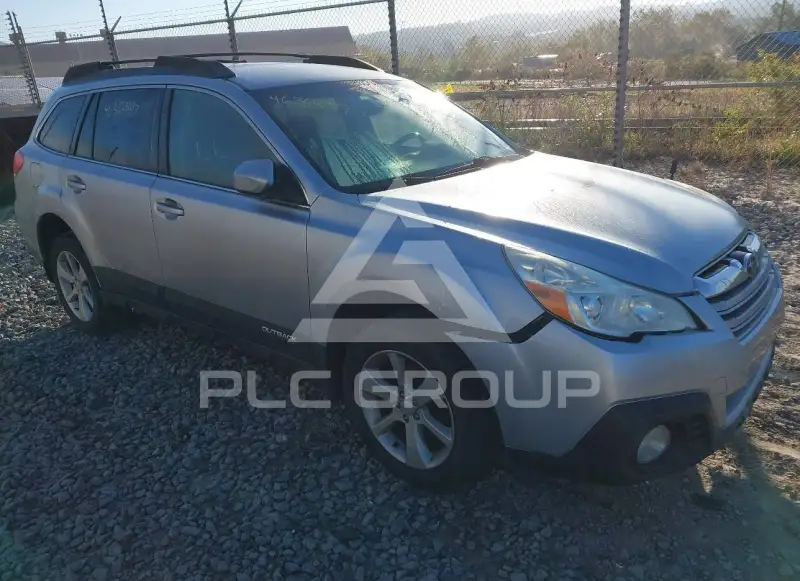 2013 Subaru Outback photo