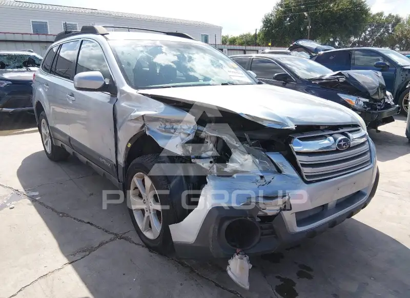2013 Subaru Outback photo