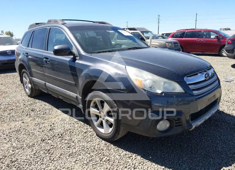 2013 Subaru Outback photo