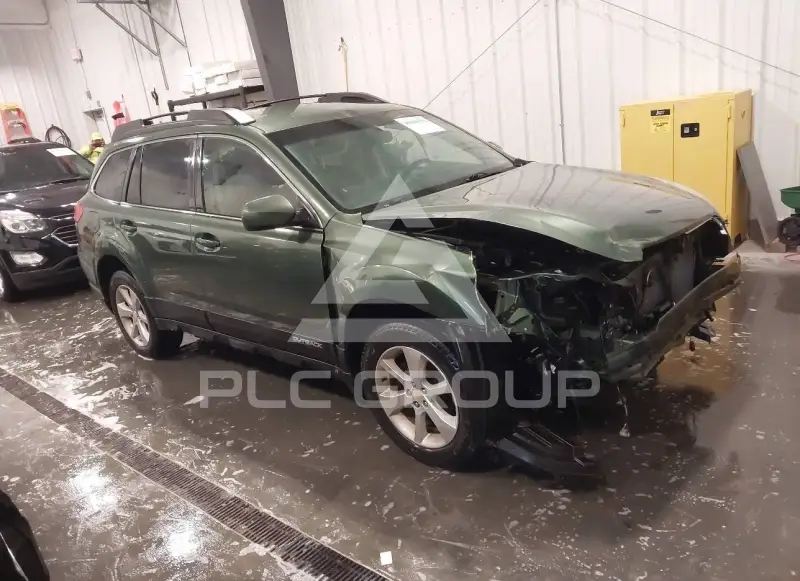 2013 Subaru Outback photo