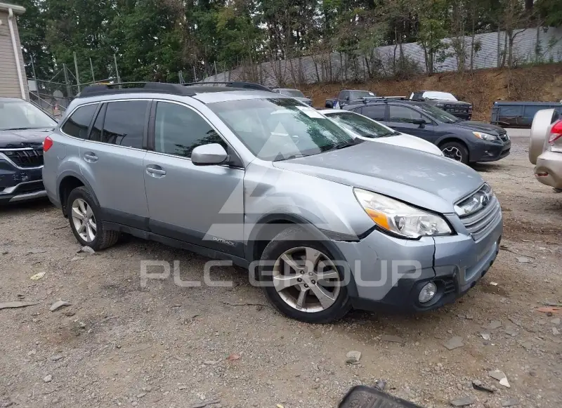 2013 Subaru Outback photo