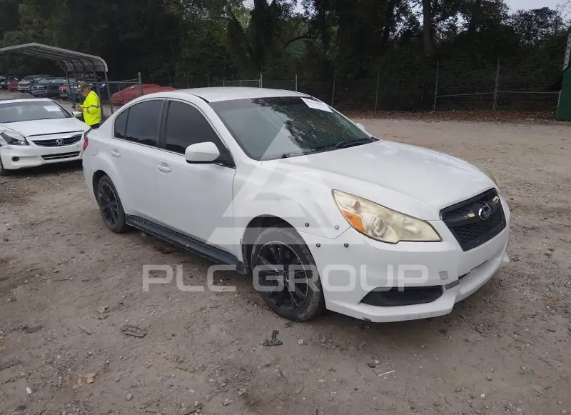 2013 Subaru Legacy фото