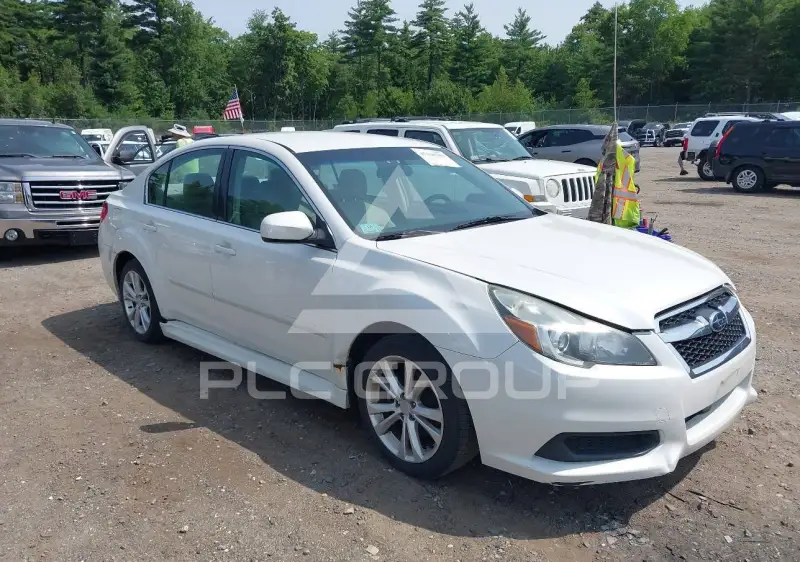2013 Subaru Legacy фото