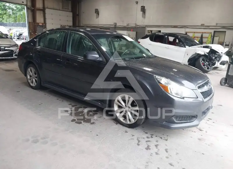 2013 Subaru Legacy фото