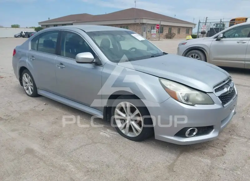 2013 Subaru Legacy фото