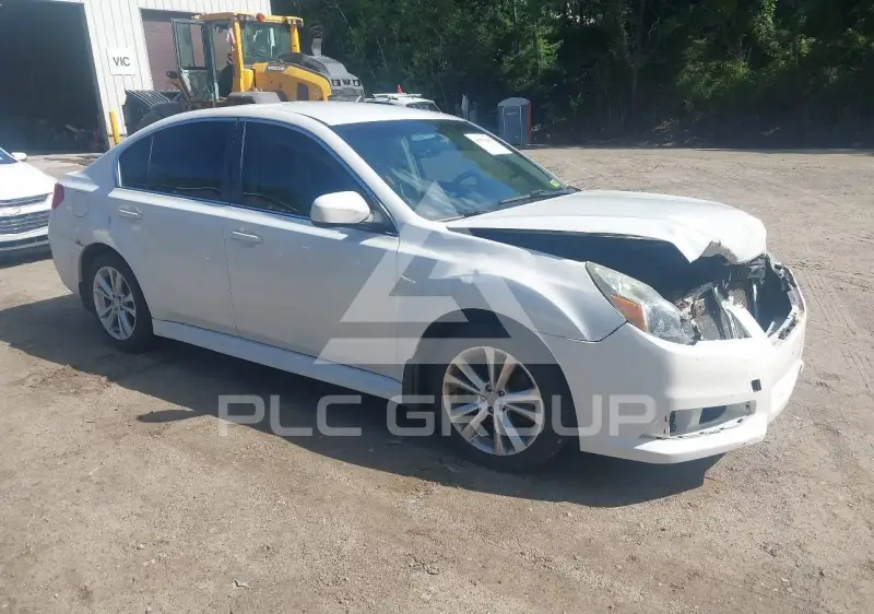 2013 Subaru Legacy фото